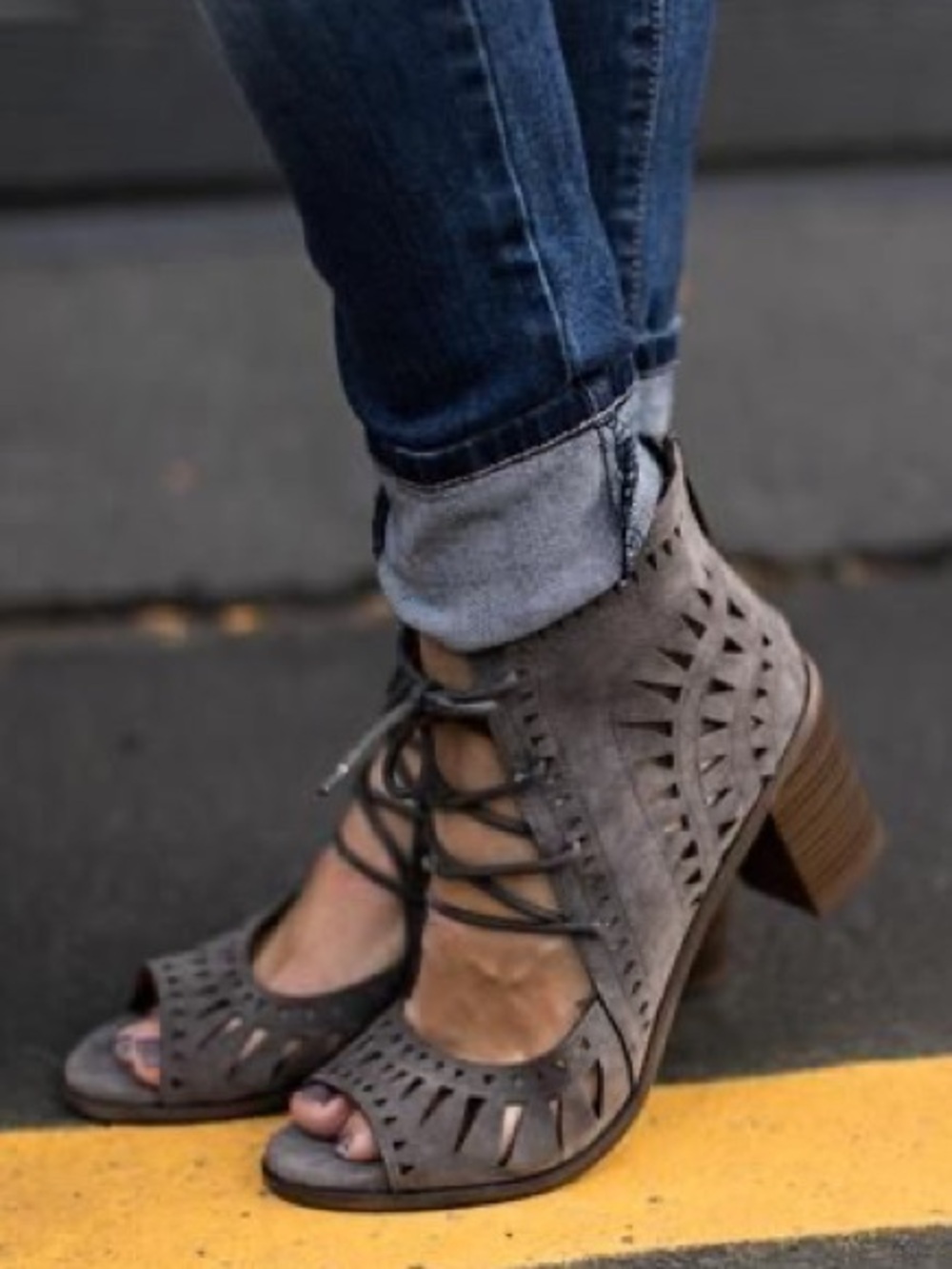 JUSTFAB Women Alenka Gray Suede Cutout Lace-up Block Heel Dress Booties 11 Boho